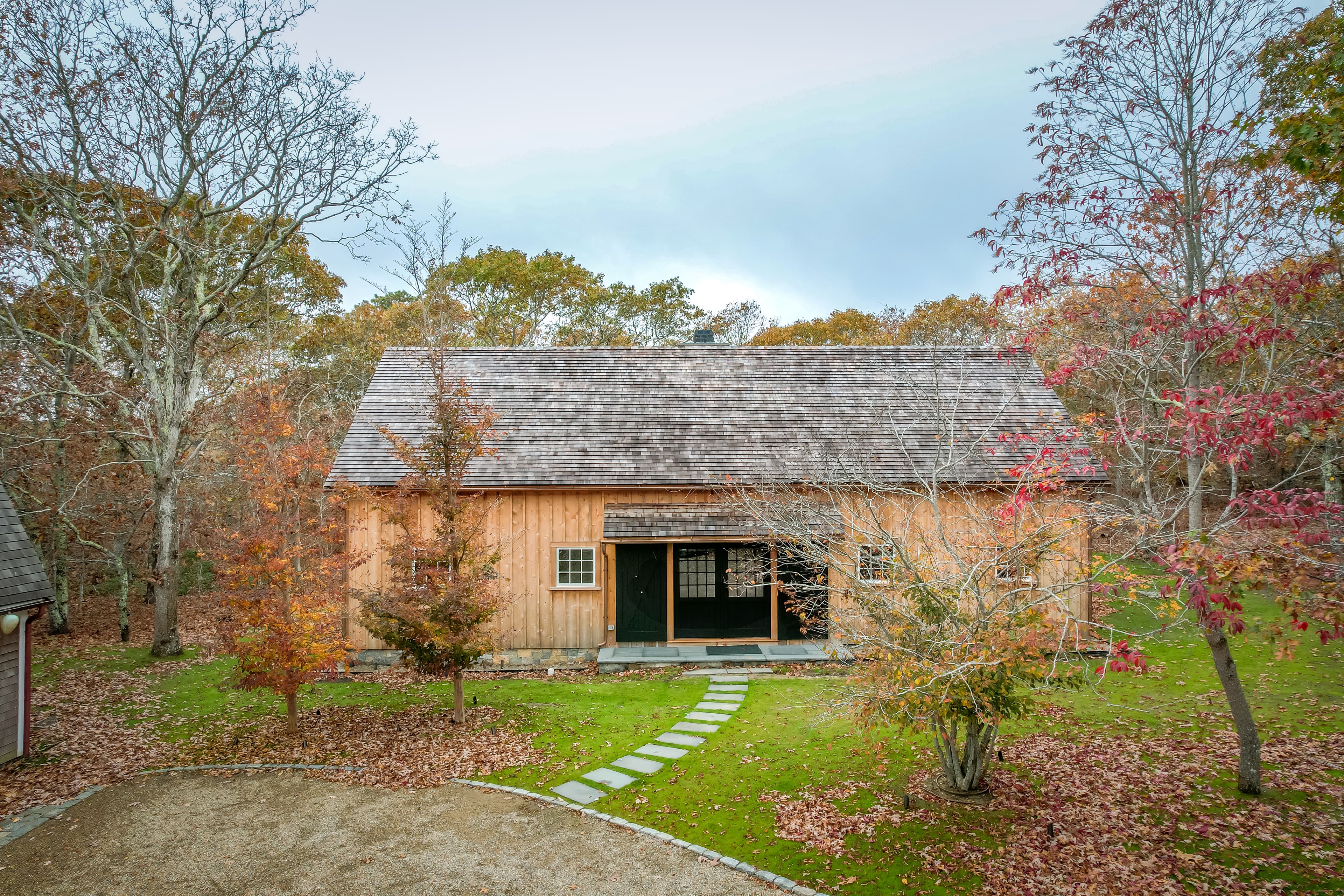 Exterior view of the Amish barn at Great Pond Retreat